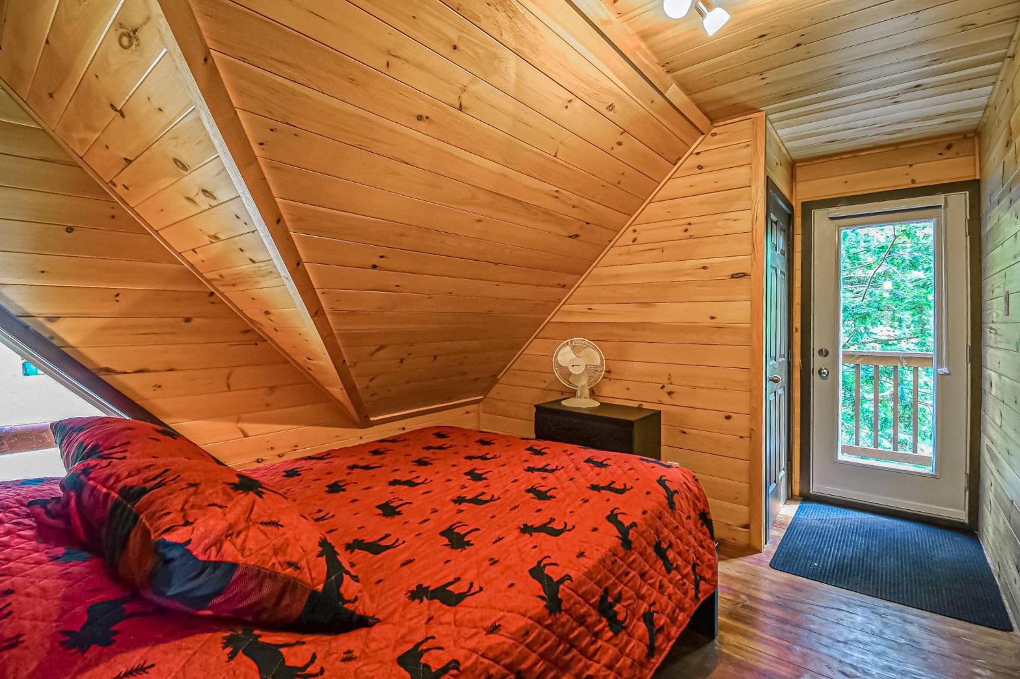 Brown Bear Lodge Brownsburg Luaran gambar