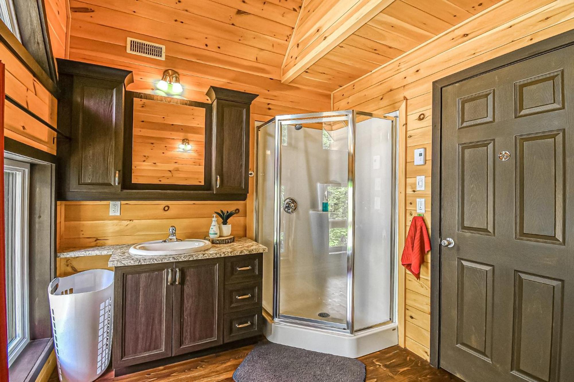 Brown Bear Lodge Brownsburg Luaran gambar