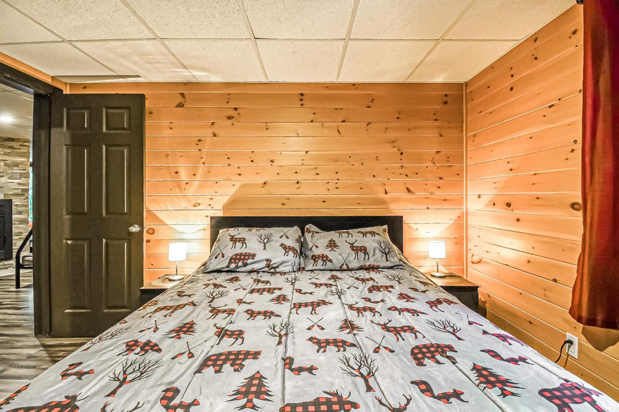 Brown Bear Lodge Brownsburg Luaran gambar